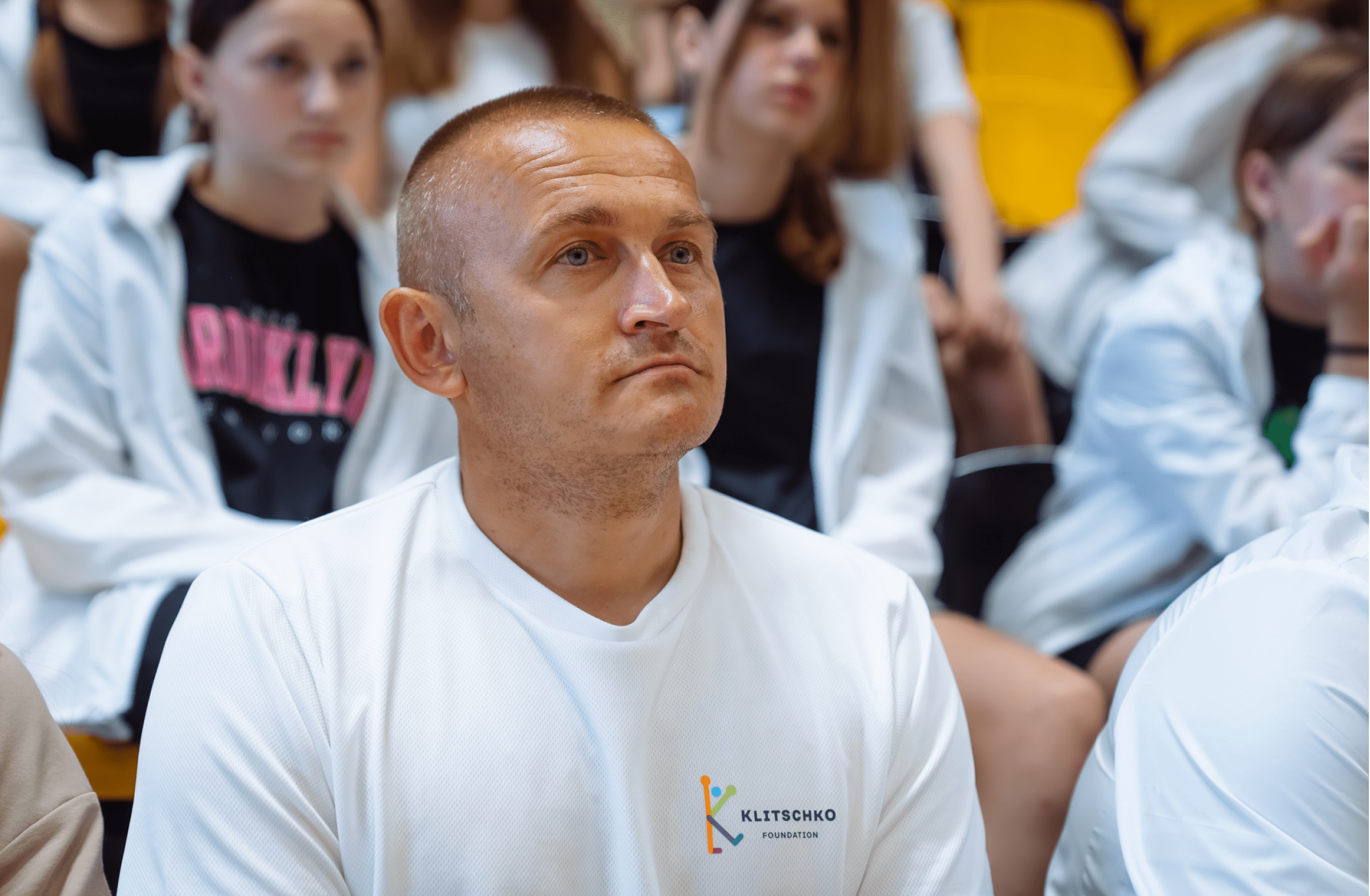 Futsal winners without a gym: the story of a physical education teacher from the Rivne region who creates mixed teams and teaches children in today’s conditions